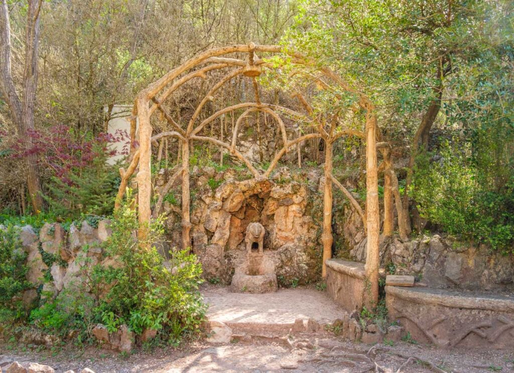 La Pérgola y el León