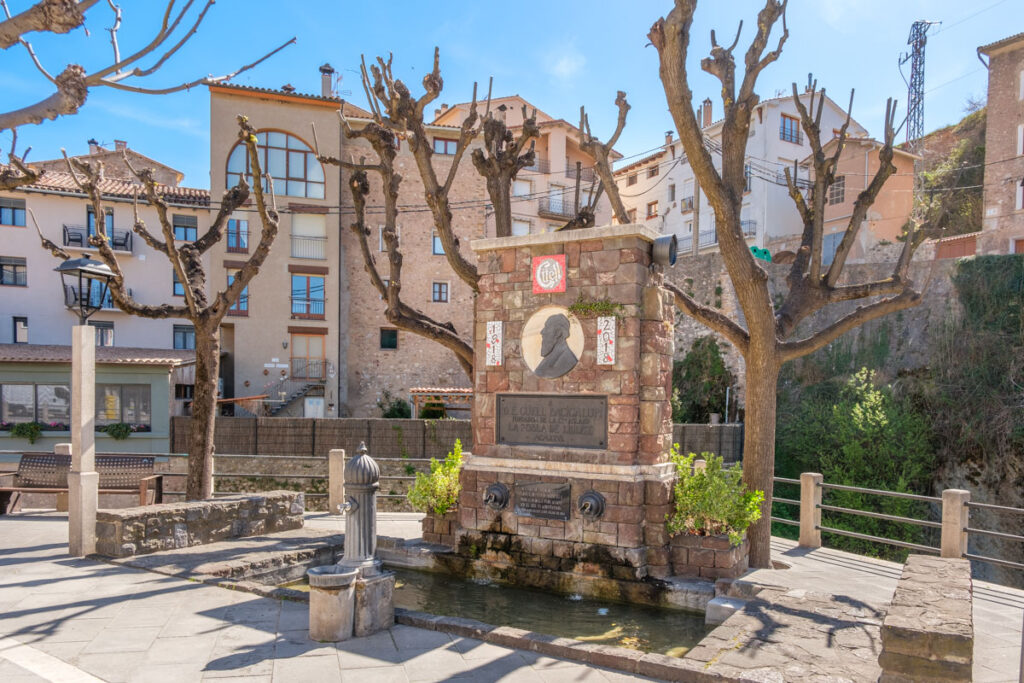 Monument a Eusebi Güell