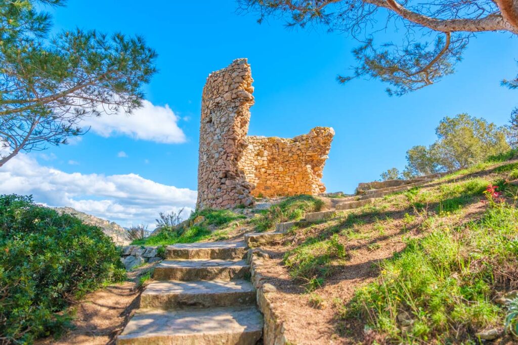 Turm Torre d'Agulla de Pola
